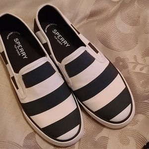 Sperry Navy/white striped shoes